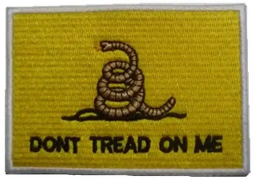 Felt background custom dragon design embroidery patches supplier
